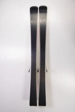 ROSSIGNOL Unique 4 LTD Premium-Ski Länge 142cm (1,42m) Inkl. Bindung! #458 -Skischuhe Store P1240195 688x1030 1