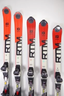 VÖLKL RTM 7.4 Carving-Ski Längen 170/163/156/149/142/135 Inkl. Bindung! #251 -Skischuhe Store P1350196 688x1030 1